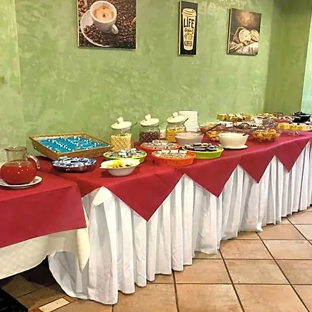 Rita Hotel 3*