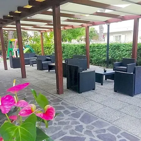 Rita Hotel 3*